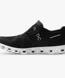 ON Running Footwear W's Cloud 5- Black/White
