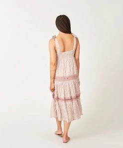 Vamosoutdoors WOMENS W's Kiera Dress- Fawn Kodiak