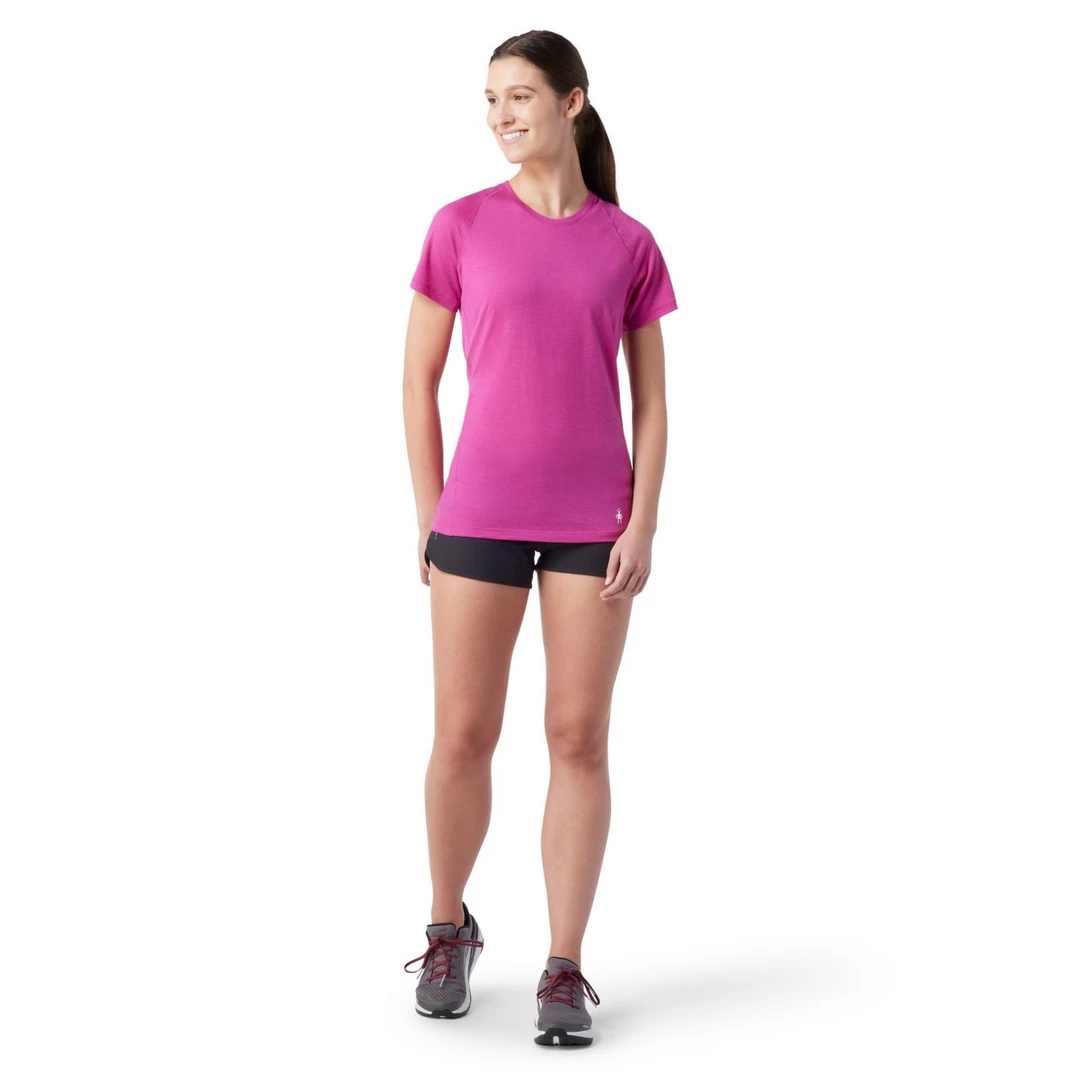 Smartwool W's Merino 150 Base Layer Short Sleeve - Festive Fuchsia WOMENS 1 Smartwool W's Merino 150 Base Layer Short Sleeve - Festive Fuchsia WOMENS